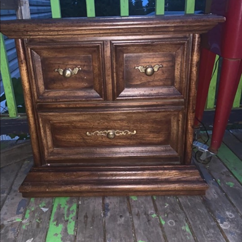 Night stand dresser